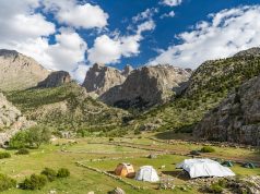 Aladağlar Milli Parkı: Alpin Dağcılık ve Flora